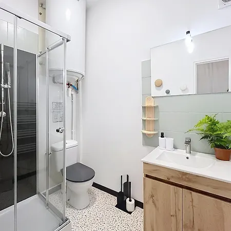 La Cachette Des Remparts Townhouse In
