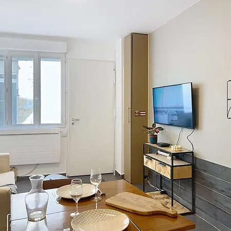 La Cachette Des Remparts Townhouse In Apartamento Blaye-et-Sainte-Luce